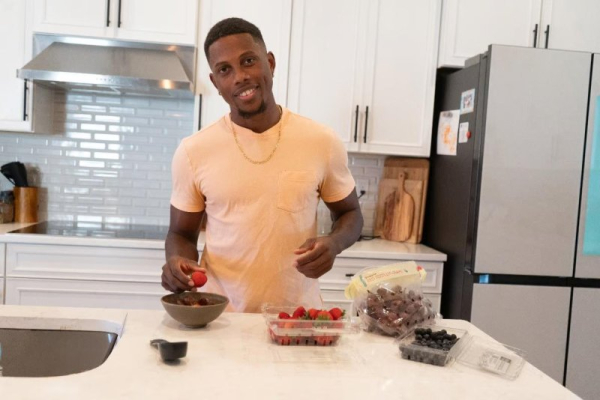 Experts advise to stop worrying about holiday weight gain