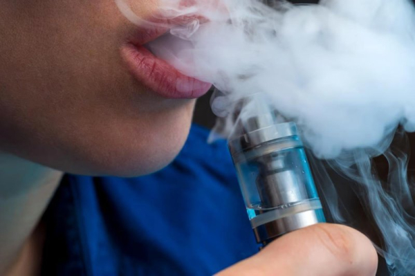 Flavored vapes still easy for kids to buy online