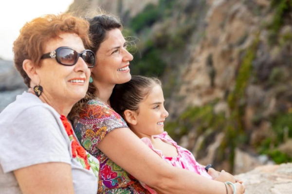 Poll finds mental health benefits for seniors with grandchildren