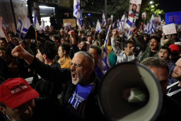 Protests underway after Netanyahu replaces Israeli defense minister