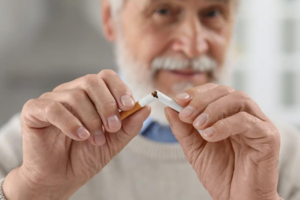 Quitting smoking after cancer diagnosis may boost survival up to 26%