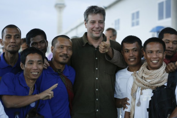 Two Somali pirates sentenced to 30 years in prison for kidnapping American journalist