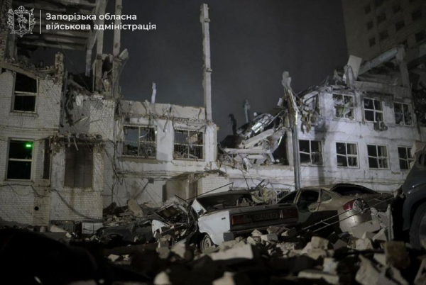 8 killed, dozens injured in Russian aerial assault on eastern Ukraine