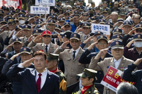 South Korean spy agency: North Korean POW fighting for Russia in Ukraine has died