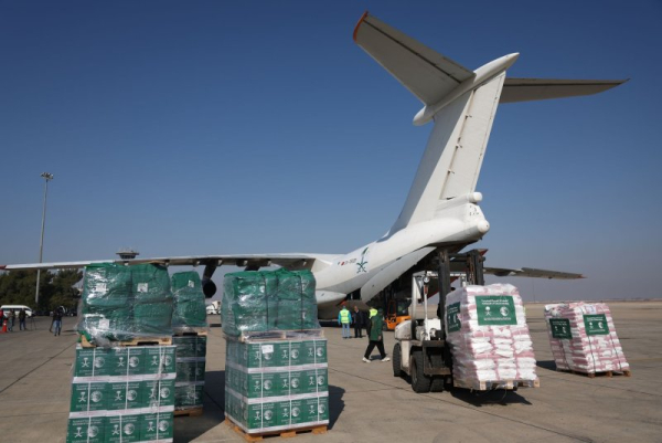 Humanitarian aid starting to flow into Syria