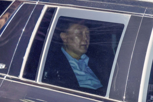 South Korean court issues warrant to detain Yoon for extended period over martial law bid South Korean court issues warrant to detain Yoon for extended period over martial law bid