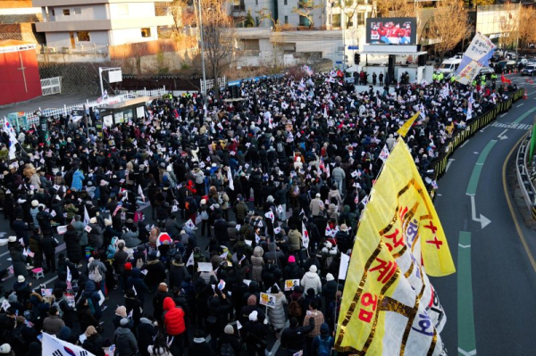 South Korean investigators call off attempt to arrest Yoon after standoff South Korean investigators call off attempt to arrest Yoon after standoff