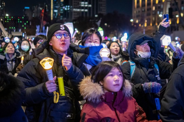 Tense standoff continues over impeached South Korean president