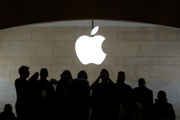 Apple pulls end-to-end iCloud encryption in Britain after government sought 'backdoor' Apple pulls end-to-end iCloud encryption in Britain after government sought 'backdoor'