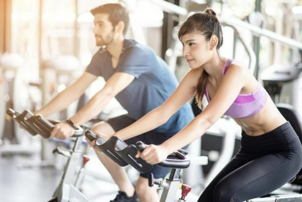 Exercise helps colon cancer survivors live longer, study suggests