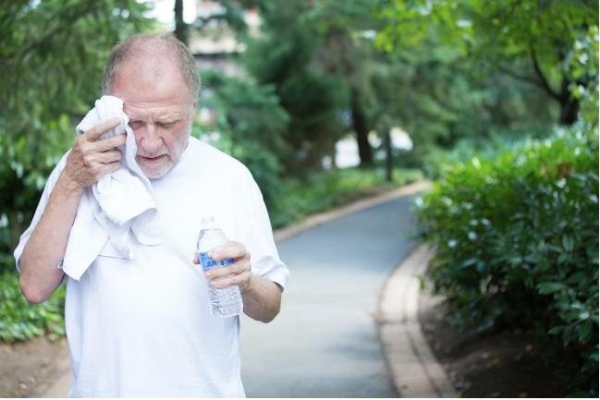 Extreme heat might accelerate seniors' aging, study suggests