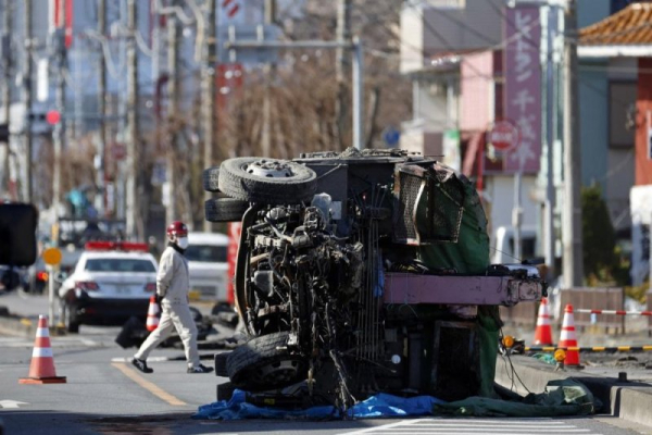 Japanese sinkhole grows as plans for ramp move forward Japanese sinkhole grows as plans for ramp move forward