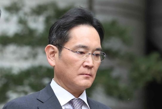 South Korean appeals court clears Samsung chair in 2015 merger case South Korean appeals court clears Samsung chair in 2015 merger case