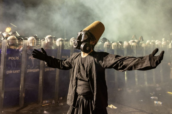 BBC reporter Mark Lowen detained, deported while covering Turkey protests