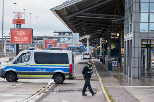 Germany warns citizens traveling to U.S. after 3 nationals detained