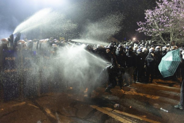 Hundreds arrested in Turkey as protests enter third day Hundreds arrested in Turkey as protests enter third day