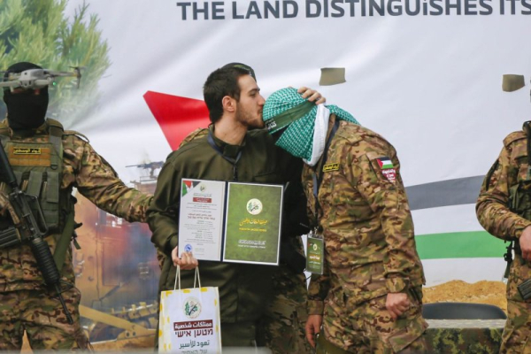 Israel halts humanitarian aid; 116 killed in Gaza since ceasefire