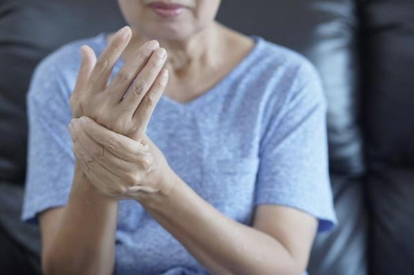 Seniors with insomnia could benefit from weight training exercises