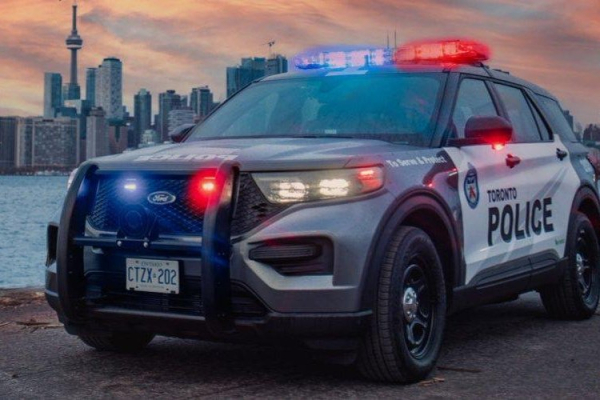 Toronto bar mass shooting likely random, police say