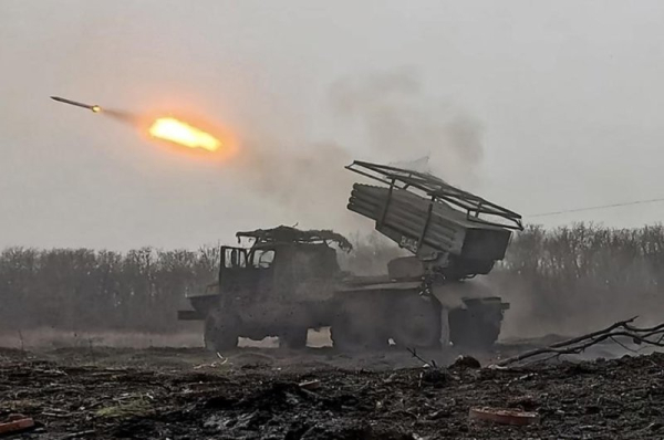 Ukraine, Russia exchange blows despite potential cease-fire agreement