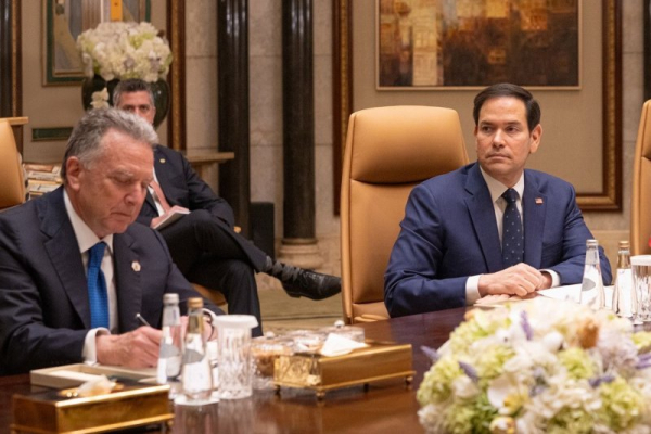 Rubio, Witkoff in Paris for talks to end the war between Russia, Ukraine