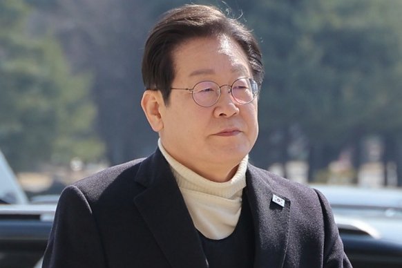South Korean opposition leader Lee Jae-myung announces presidential bid following Yoon's ouster