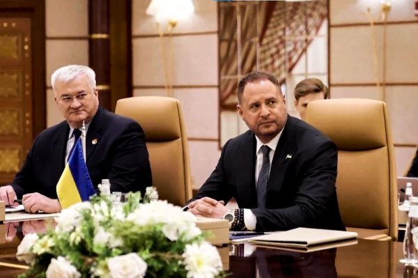 U.S., European, Ukrainian delegates meet to discuss end to war with Russia