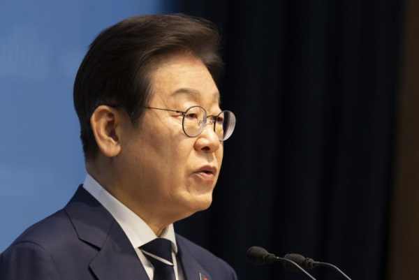 Analysis: Economic theory heats up South Korean presidential race