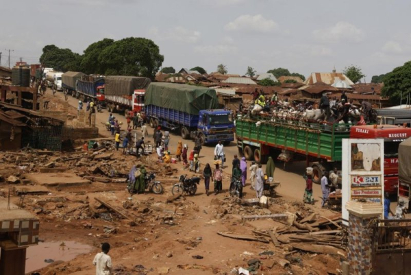 At least 151 killed in Nigerian flash flooding