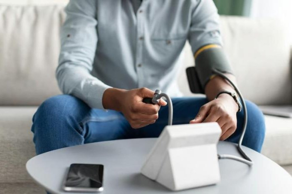 Diabetes, high blood pressure combo puts more Americans at risk