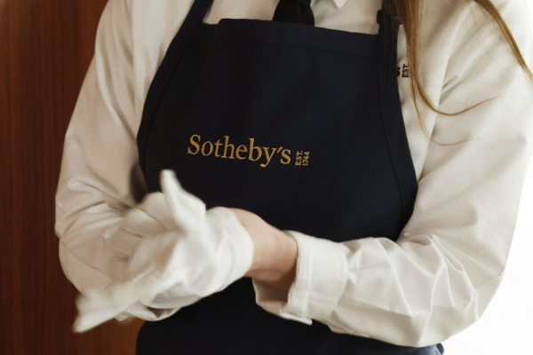 Indian legal threat postpones Sotheby's auction of Piprahwa Buddhist relics