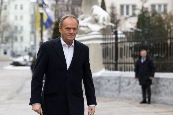 Donald Tusk wins confidence vote to remain Poland's prime minister Donald Tusk wins confidence vote to remain Poland's prime minister