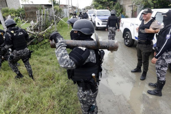 Ecuador passes controversial laws to fight organized crime
