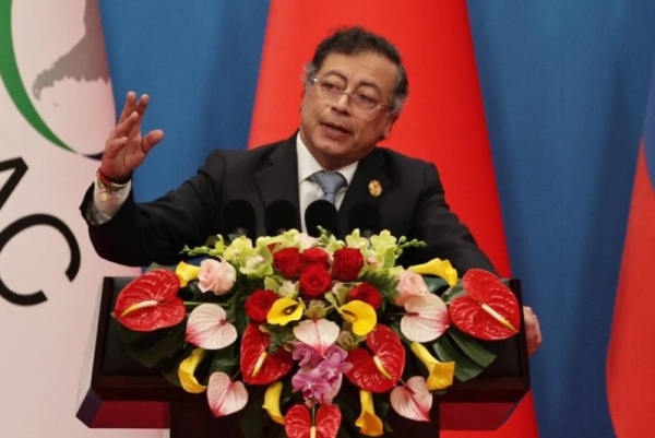 Gustavo Petro seeks to impose referendum by decree in Colombia