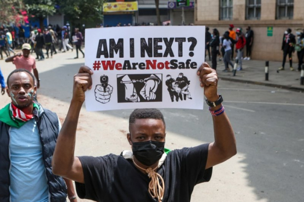 Kenya bans live TV coverage as nationwide protests again erupt Kenya bans live TV coverage as nationwide protests again erupt