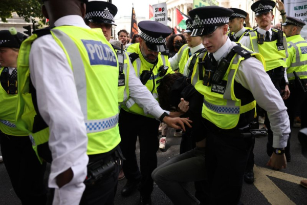 Met Police bans pro-Palestinian demonstration in front of Parliament