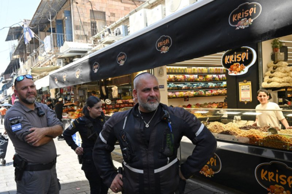 Residents in Israel, Iran on high alert amid airstrikes