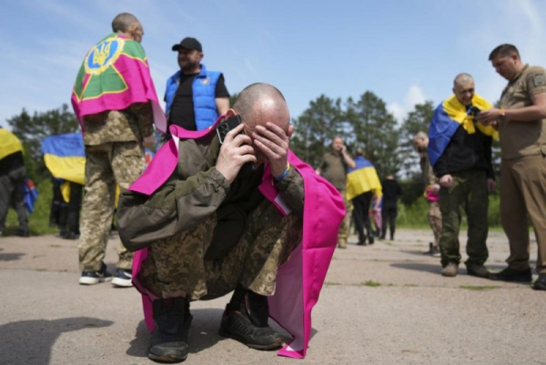 Ukraine repatriates 1,200 civilian, military remains