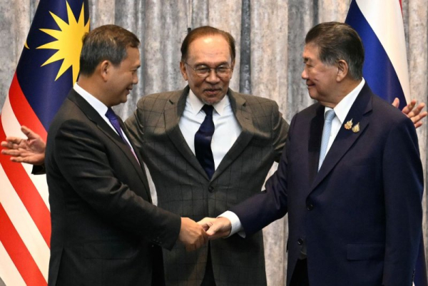 Thailand, Cambodia agree to cease-fire to end fighting over border
