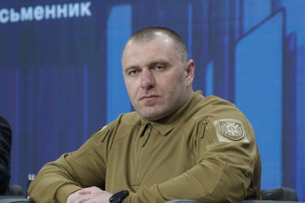 Ukraine, Russia trade blows in escalating spy war