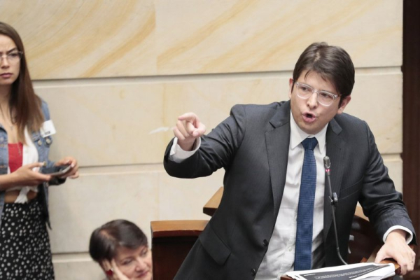 Colombian Senator Miguel Uribe dies from shooting injuries