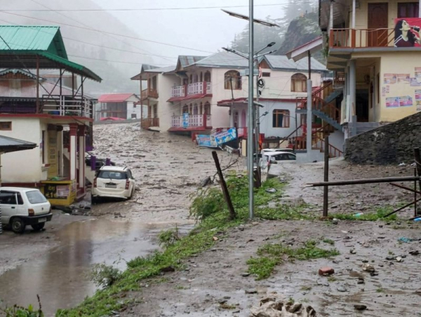 Four dead, many believed buried in cloudburst in India