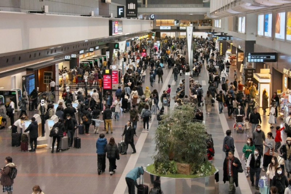 Japan sees record 3.43 million July foreign visitors