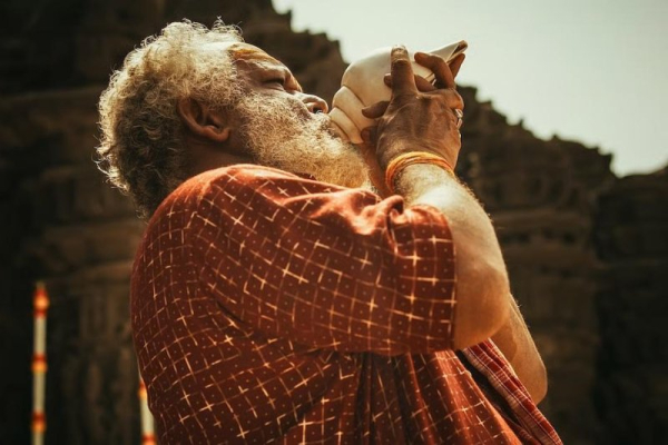 Researchers suggest conch shell blowing as sleep apnea treatment