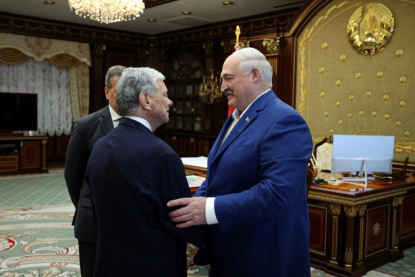 Belarus frees 52 political prisoners in U.S.-brokered deal Belarus frees 52 political prisoners in U.S.-brokered deal