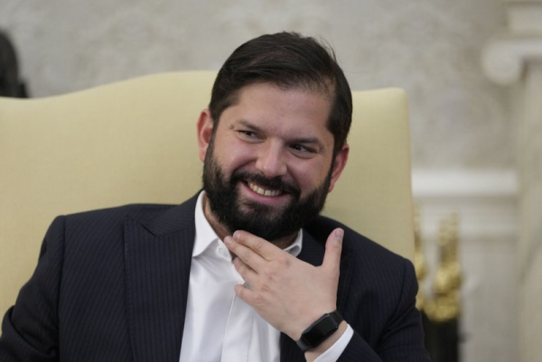 Brazil, Chile sign defense agreement