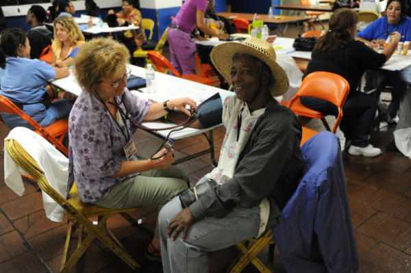 Pill shows promise in lowering blood pressure, slowing kidney disease