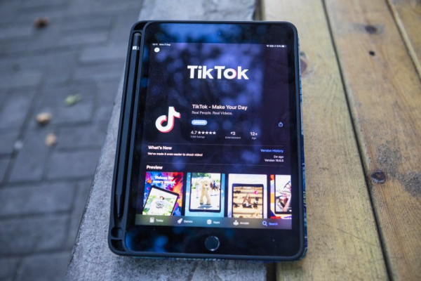 Researchers say dangerous 'Benadryl Challenge' still active on TikTok