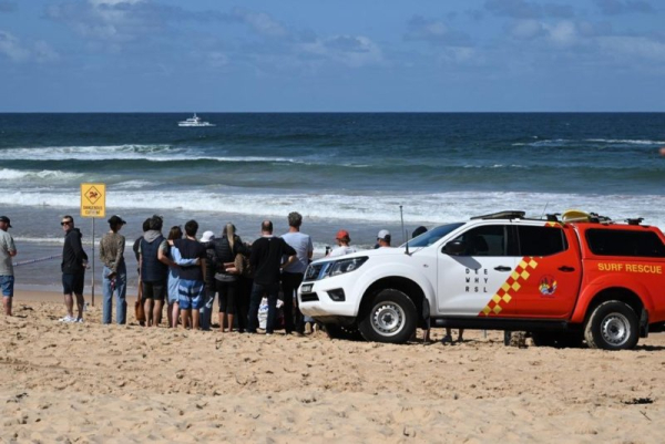 Surfer dies in Sydney shark attack