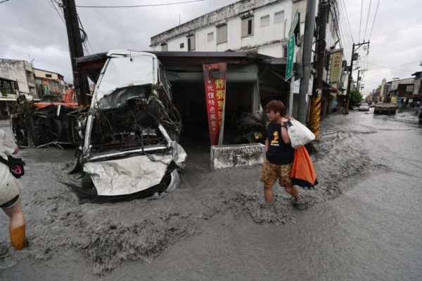 Typhoon Ragasa kills 14 in Taiwan, China moves 2M out of harm's way